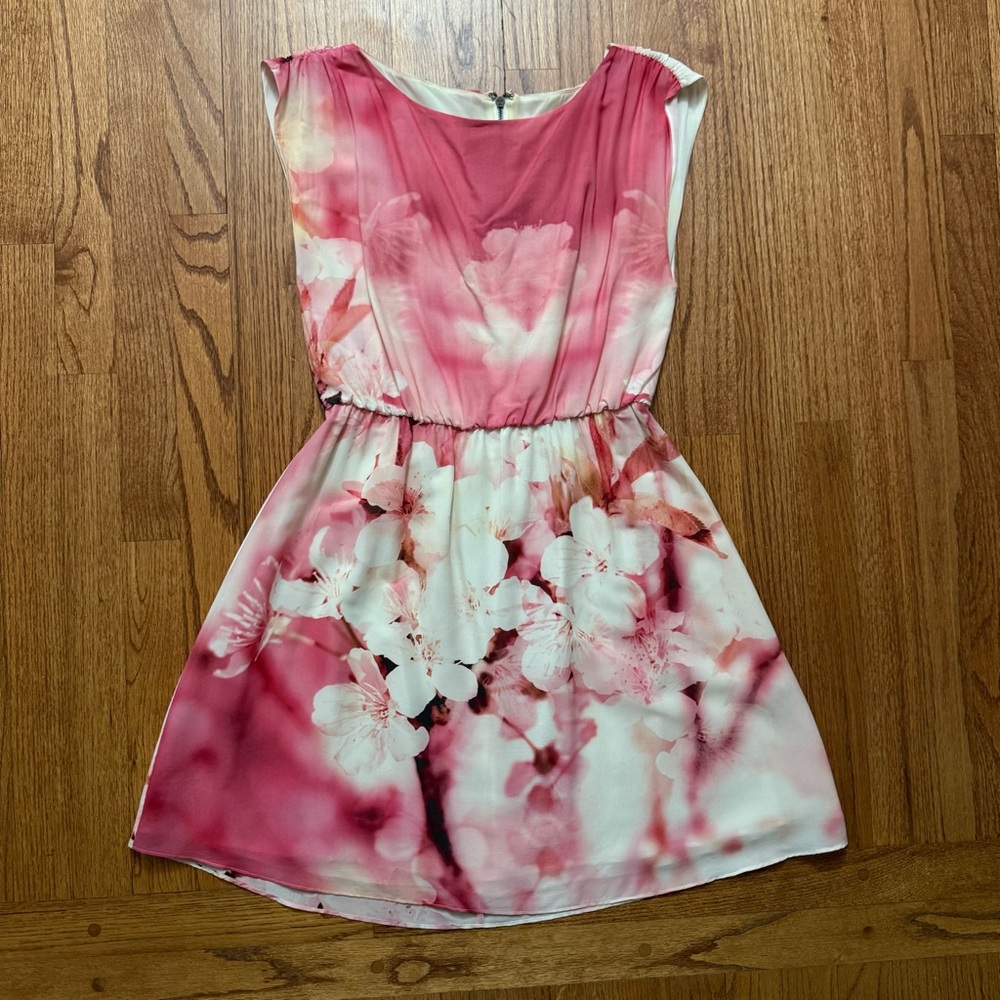 Alice + Olivia Cherry blossom watercolor sleeveless silk dress - Picture 3 of 13